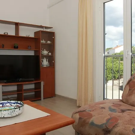 Marina Apartment *