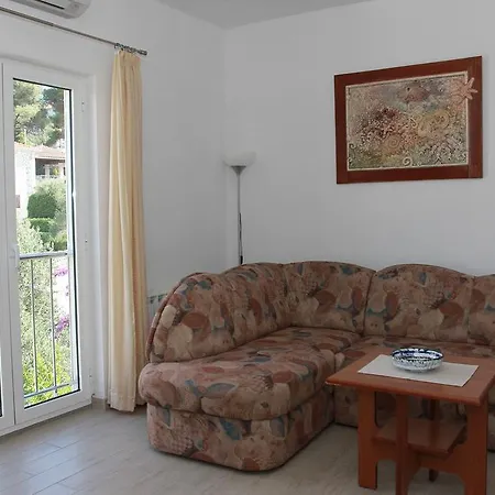 Marina Appartement Postira